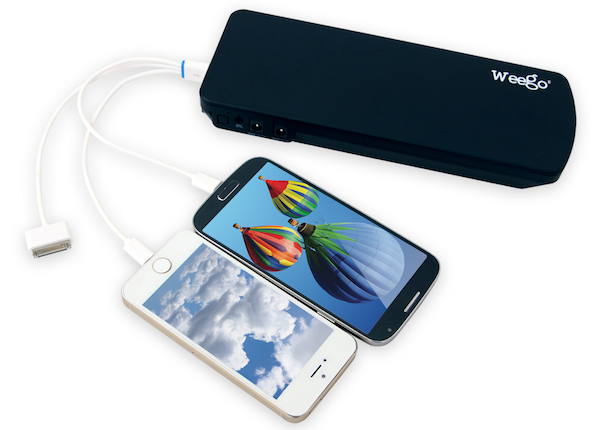 WeeGo-Jump-Starter-Battery-Pro-Charging-Smartphones