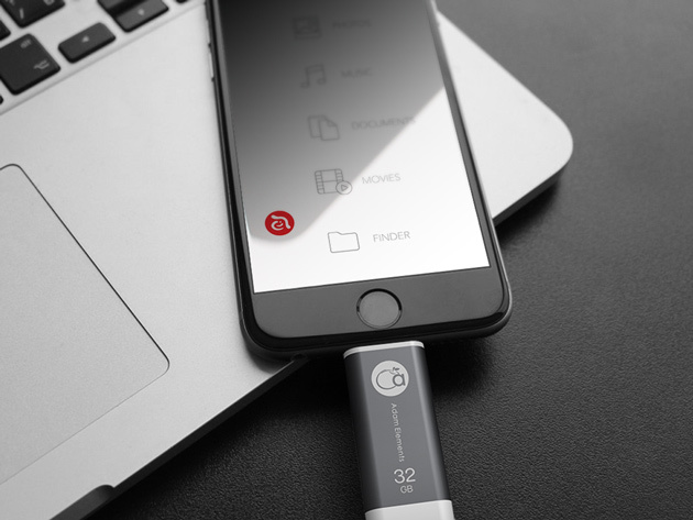 MacTrast Deals: iKlips iOS Flash Drive - Expand & Manage the Storage on Your iOS Devices