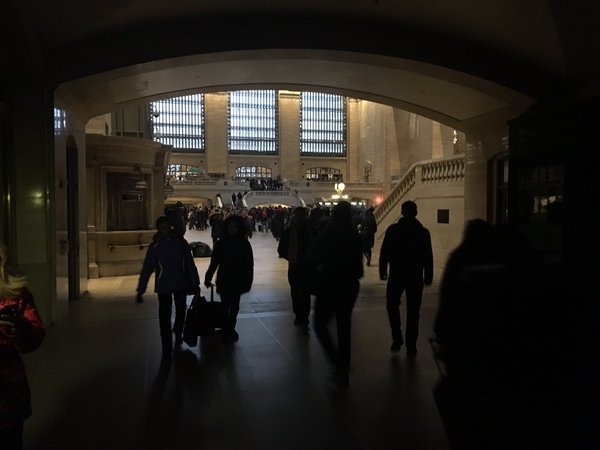 Apple's NYC Grand Central Terminal Store Closed Due to Power Outage