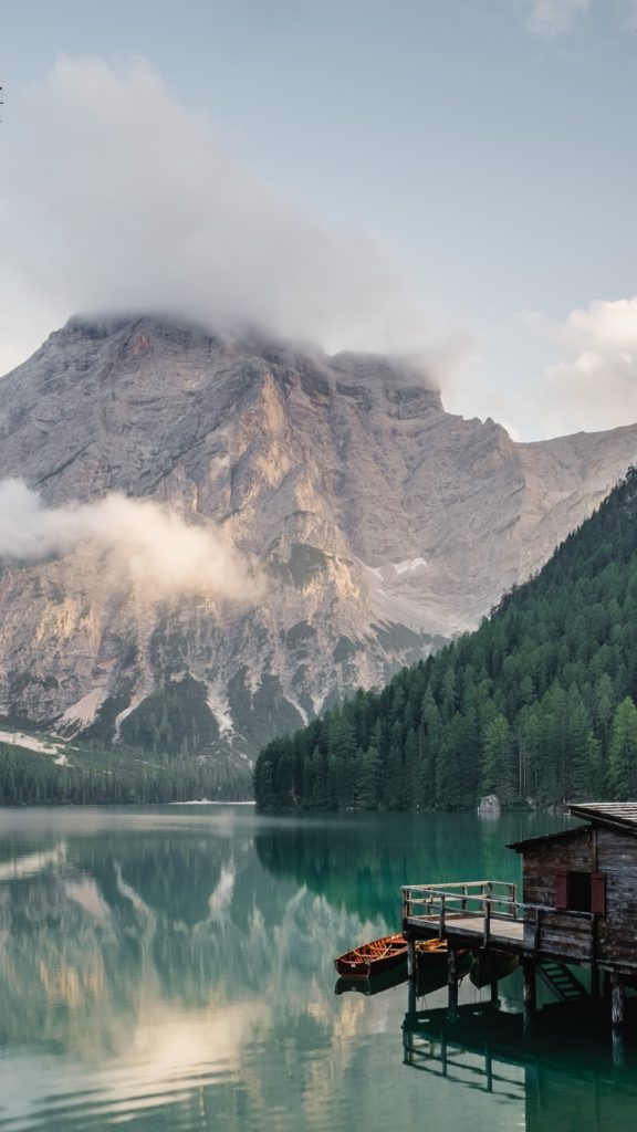 Wallpaper Weekends: The Serenity of a Mountain Lake for Mac, iPhone, iPad, and Apple Watch