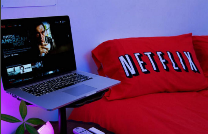 Valentine's Day PSA: Netflix Streaming Cheating is on the Rise