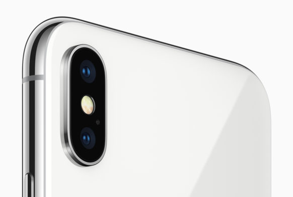 KGI's Kuo: Apple to Carry Over iPhone X Plastic Lens Design to 2018 iPhones