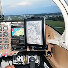 American Airlines 777 Pilots Now Using The iPad During All Phases of Flight