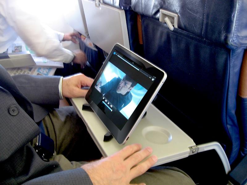 F.C.C. Chairman Calls on F.A.A. to Allow Greater Use of Electronics on Planes