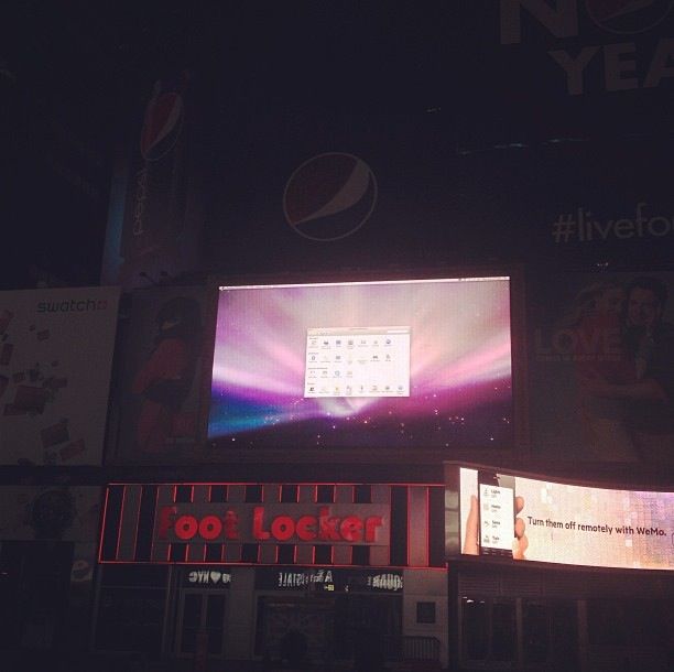 Even The Times Square Billboards Use OS X…