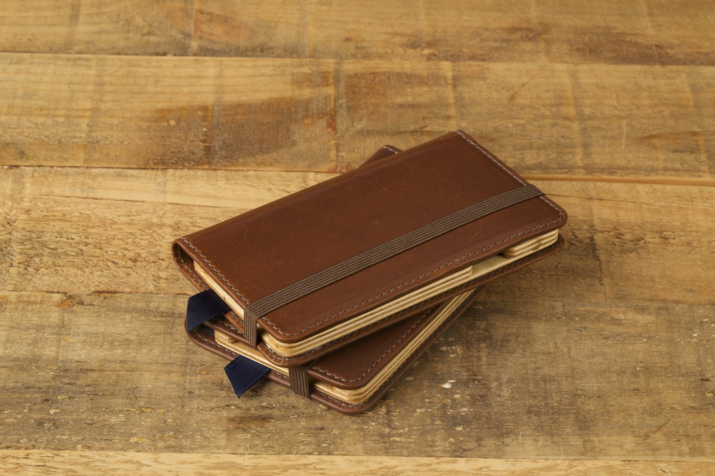 Pad & Quill Giveaway! – Win Your Choice of an iPhone Wallet Case or Apple Watch Hardwood Stand! (UPDATED – We Have Winners!)