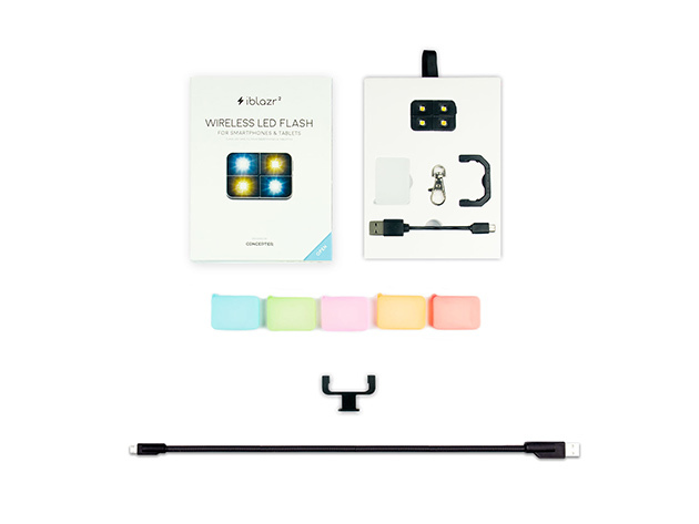 MacTrast Deals: Complete iBlazr Smartphone LED Flash & Accessory Bundle