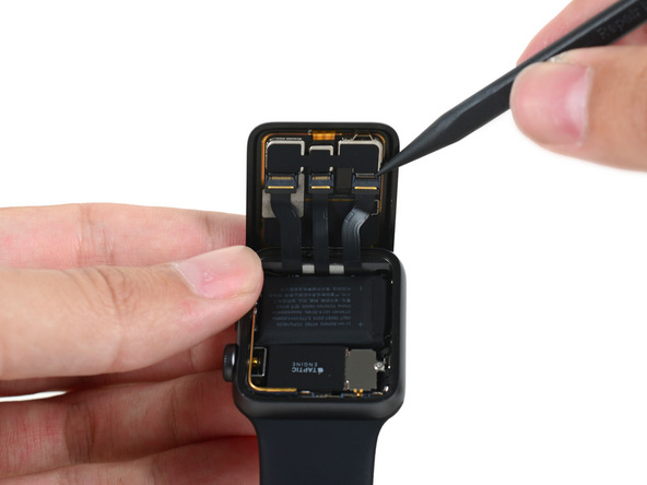 Apple Watch Series 2 Teardown Reveals Larger Battery, Rearranged Layout