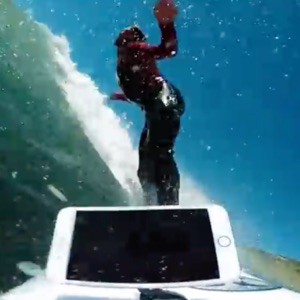 Pro Surfer Puts the iPhone 7 and iPhone 7 Plus to the Surfing Safari Test