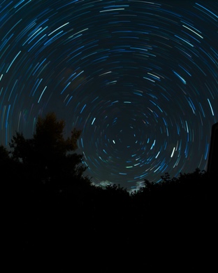 Wallpaper Weekends: Night Sky Time-Lapse for Mac, iPad, iPhone, and Apple Watch