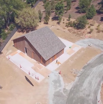 Latest 4K Drone Footage Shows Apple Park’s Visitor Center, Historic Barn, More