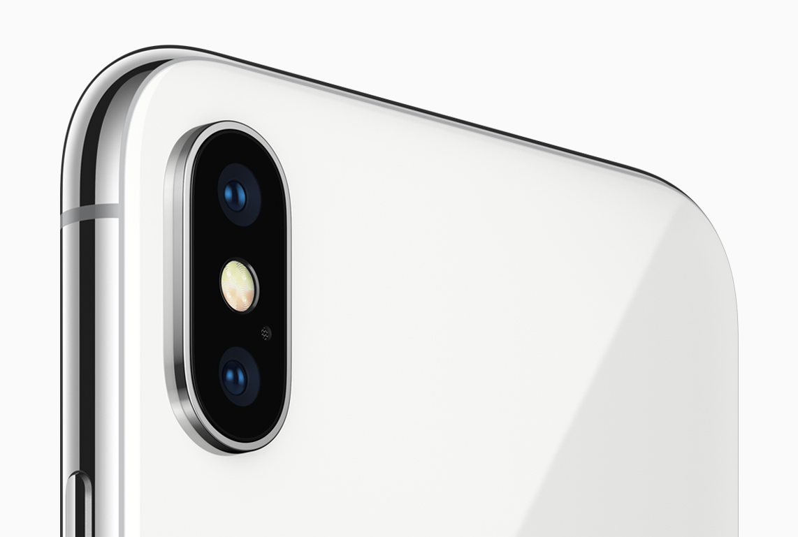 KGI’s Kuo: Apple to Carry Over iPhone X Plastic Lens Design to 2018 iPhones