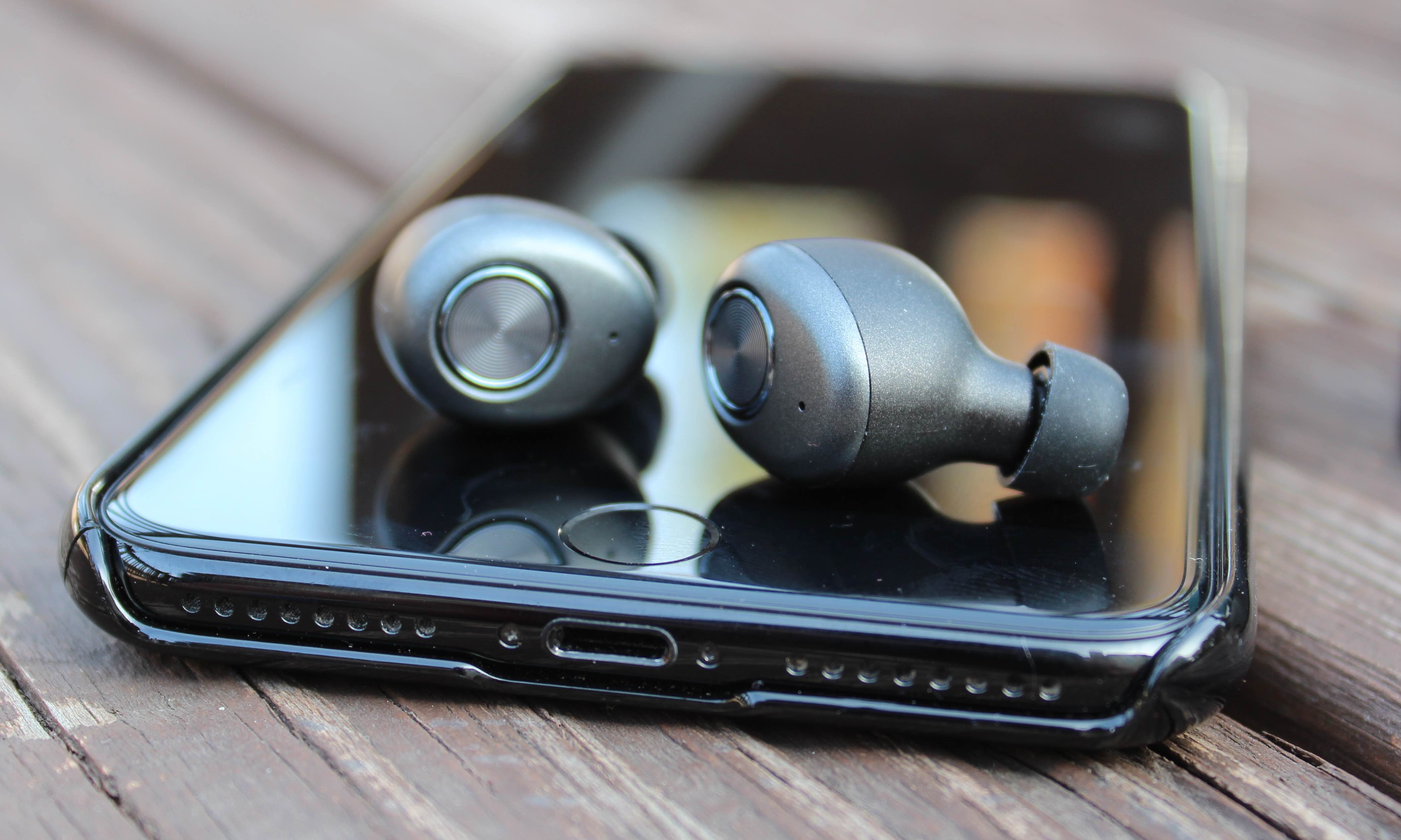 Review: Smartomi Ace – Affordable, Truly Wireless Earbuds