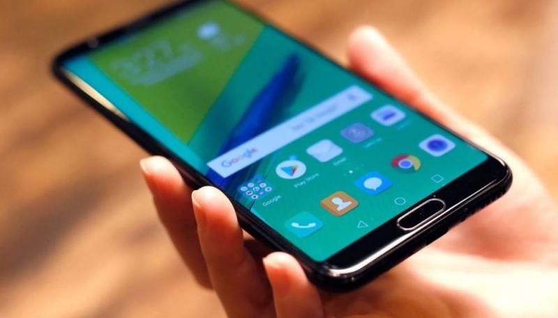 The Pentagon Is Killing Sales of Huawei, ZTE Devices on U.S. Bases