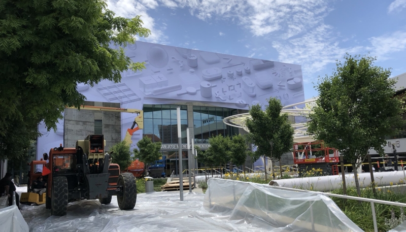 WWDC 2018 Banners Going Up at McEnery Convention Center