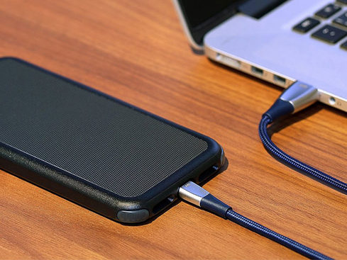 MacTrast Deals: ZinCable Ultra-Strong MFi-Certified Lightning Cable