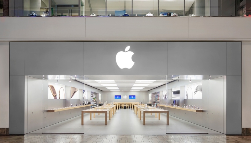 Apple Stores Using Local Police as Security to Discourage Robberies