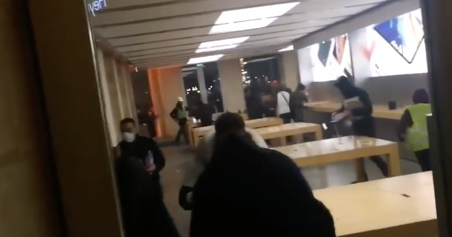 Looters Take Advantage of Chaos During French ‘Yellow Vest’ Protests, and Loot Bordeaux Apple Store