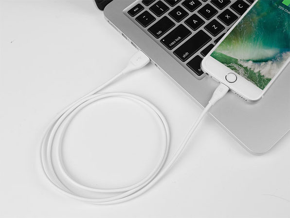 MacTrast Deals: Syncwire 2M UNBREAKcable MFi-Certified Lightning Cable