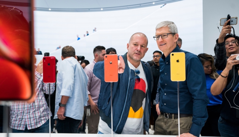 Apple CEO Tim Cook Says WSJ Report About Jony Ive Doesn’t ‘Match With Reality’