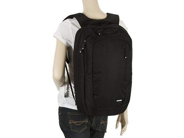 MacTrast Deals: Incase Nylon Backpack – Easily Carry & Protect Your 15″ Laptop