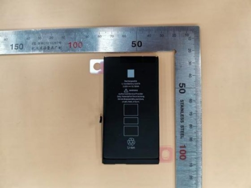 Alleged iPhone 12 battery