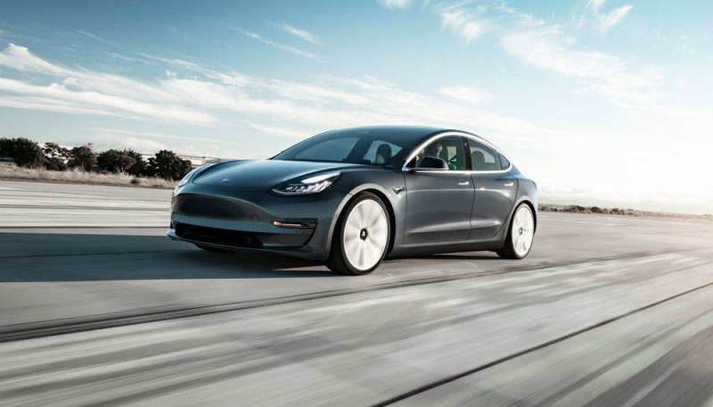 Tesla’s Ultra Wideband Update Improves iPhone Unlocking of Vehicles