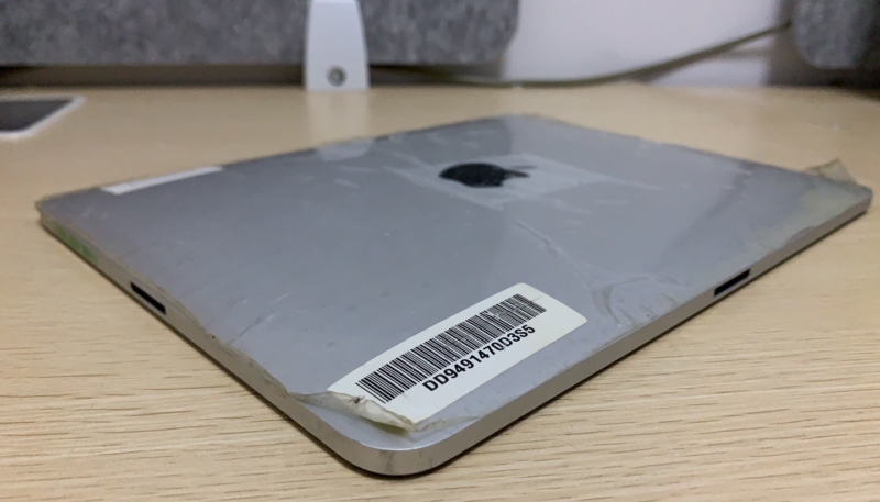 First-Gen iPad Prototype Boasts Portrait and Landscape 30-Pin Ports