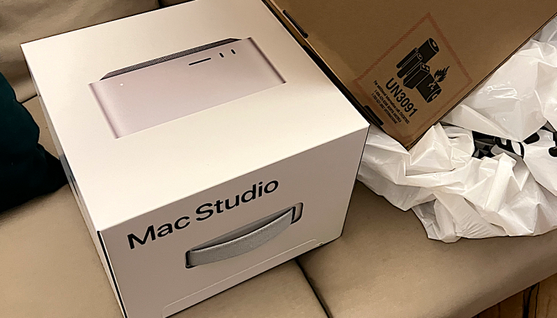 One Lucky Customer Scores His New Mac Studio a Few Days Early
