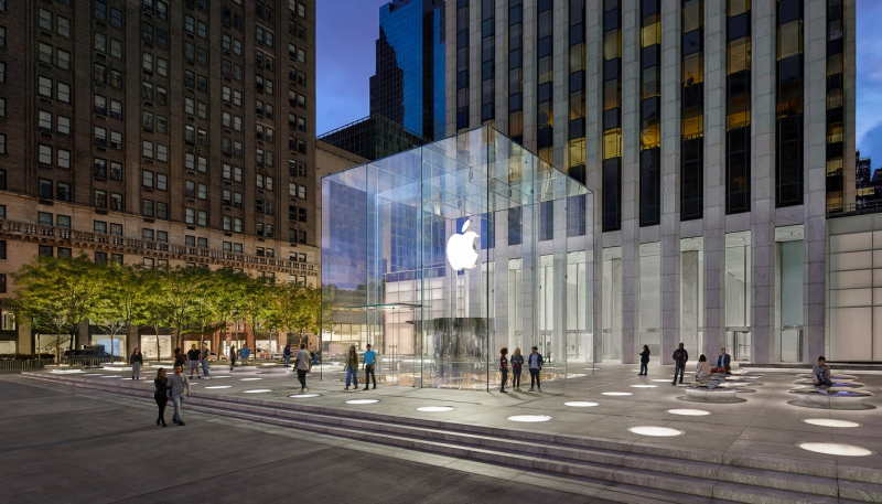 Apple Faces Class-Action Lawsuit for Paying New York Apple Store Staff Every Other Week Instead of Weekly