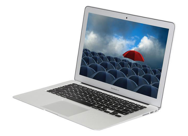 MacTrast Deals: MacBook Air 13.3″ Core i5 256GB – Silver (Refurbished) + Accessories Bundle