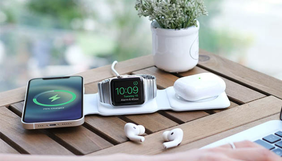 friends_gifts_wireless_charging_station