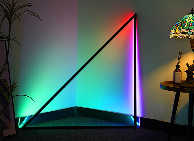 Mactrast Deals: Triangle Frame Lamp – Set the Mood for Any Occasion
