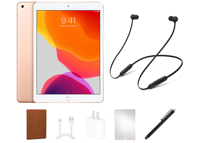 Mactrast Deals: Apple iPad 7th Gen (2019) 32GB Gold (Wi-Fi Only) Bundle with Beats Flex Headphones (Refurbished)