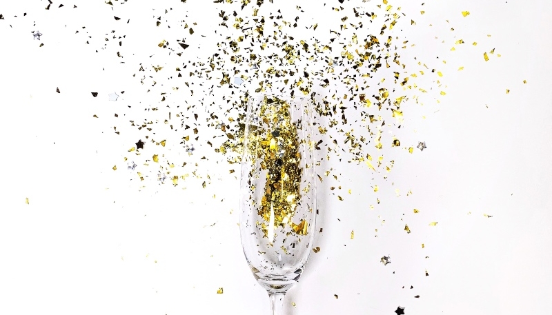 Wallpaper Weekends: Happy New Year 2024 Wallpapers for iPhone and iPad