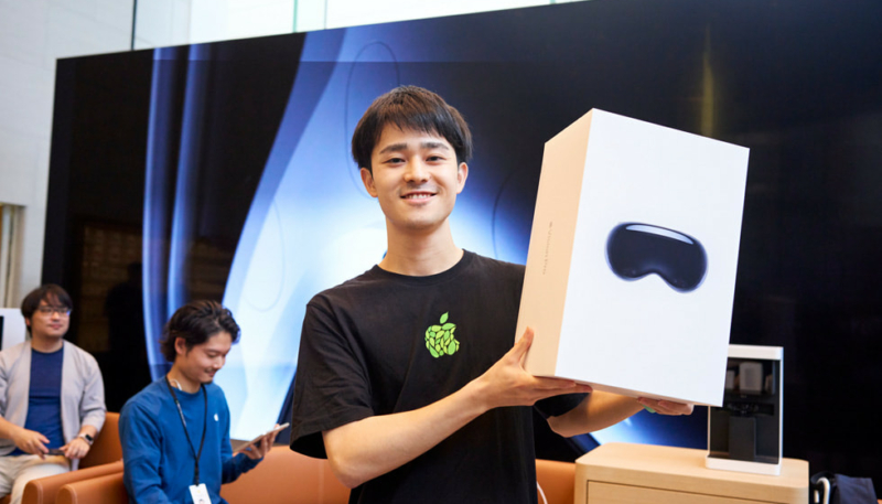 Has Apple Given Up on the Vision Pro Headset?