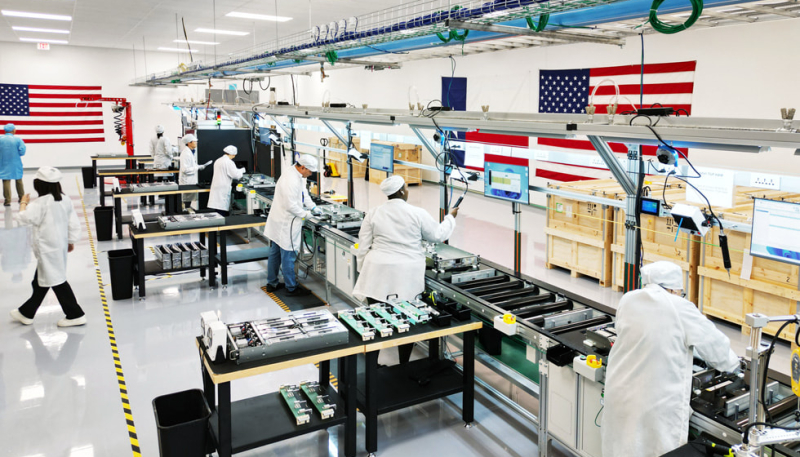 Apple Increases U.S. Manufacturing Commitment to $600 billion