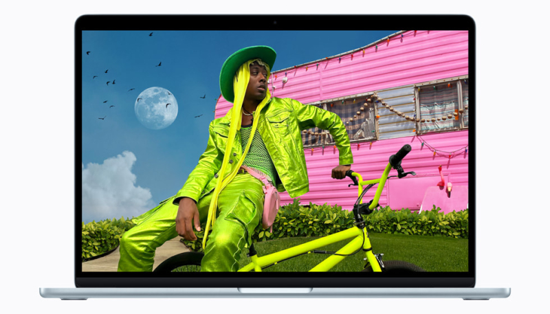 Apple’s M5 MacBook Air Now Available for Record Low Price of $899.99