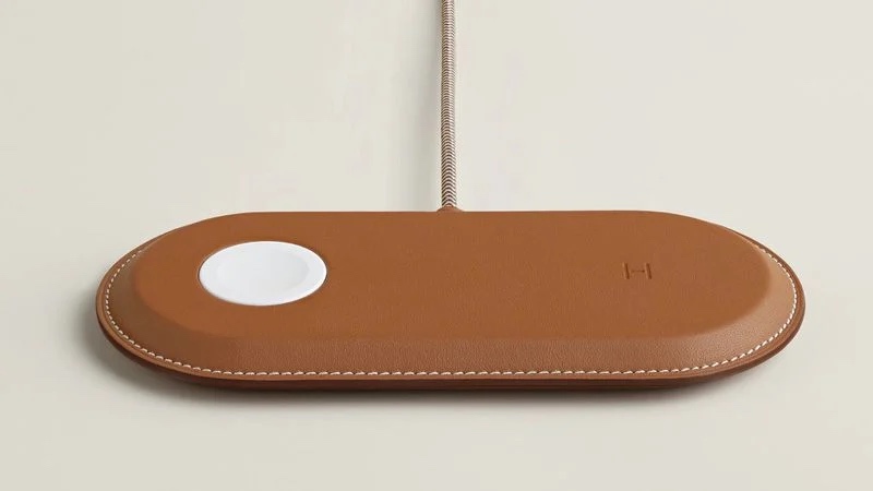 Hermès $1,250+ MagSafe Charger Is Wrapped in Calfskin Leather, So There’s That